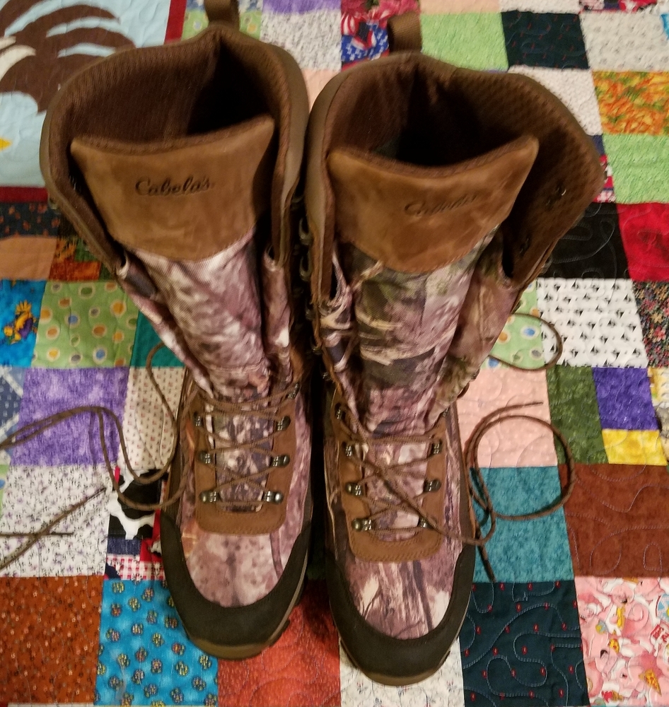 Like new Cabelas size 13d boots